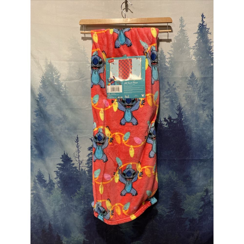 Disney Silk Touch‎ Throw 50in X 70in Lilo & Stitch - Stitch Lights